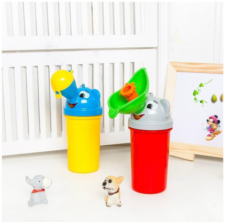 Aube Cartoon Portable Baby Urinal – Cute & Convenient Travel Potty