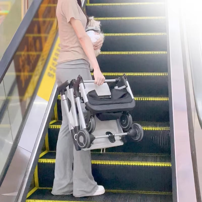 Ultra-Light Portable Pet Stroller Foldable Travel Pet Stroller for Small Dogs and Cats Large Capacity Breathable Pet Stroller